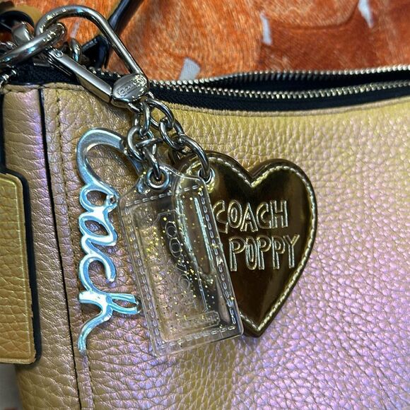 COACH POPPY BAG CHARM GOLDIE GOLDY Y2K HEART SPELLOUT HANGTAG FOB GLITTER GOLD - Picture 5 of 16